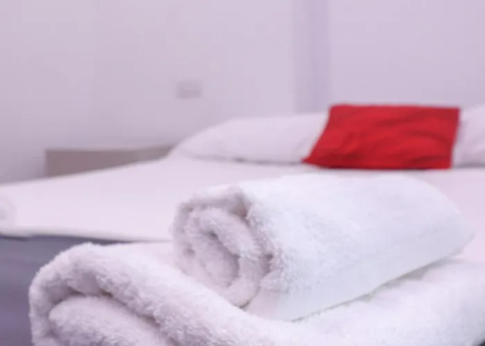 Essenza House Piazza Fiume Гостевой дом 4*
