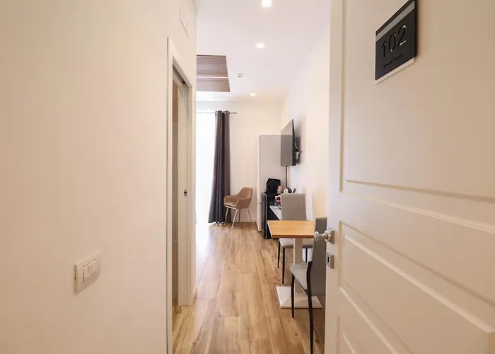Essenza House Piazza Fiume Гостевой дом Рим